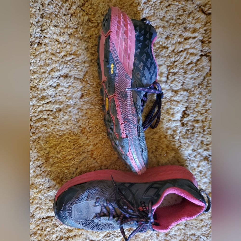 Womens Hoka size 7.5 black & pink walking shoes